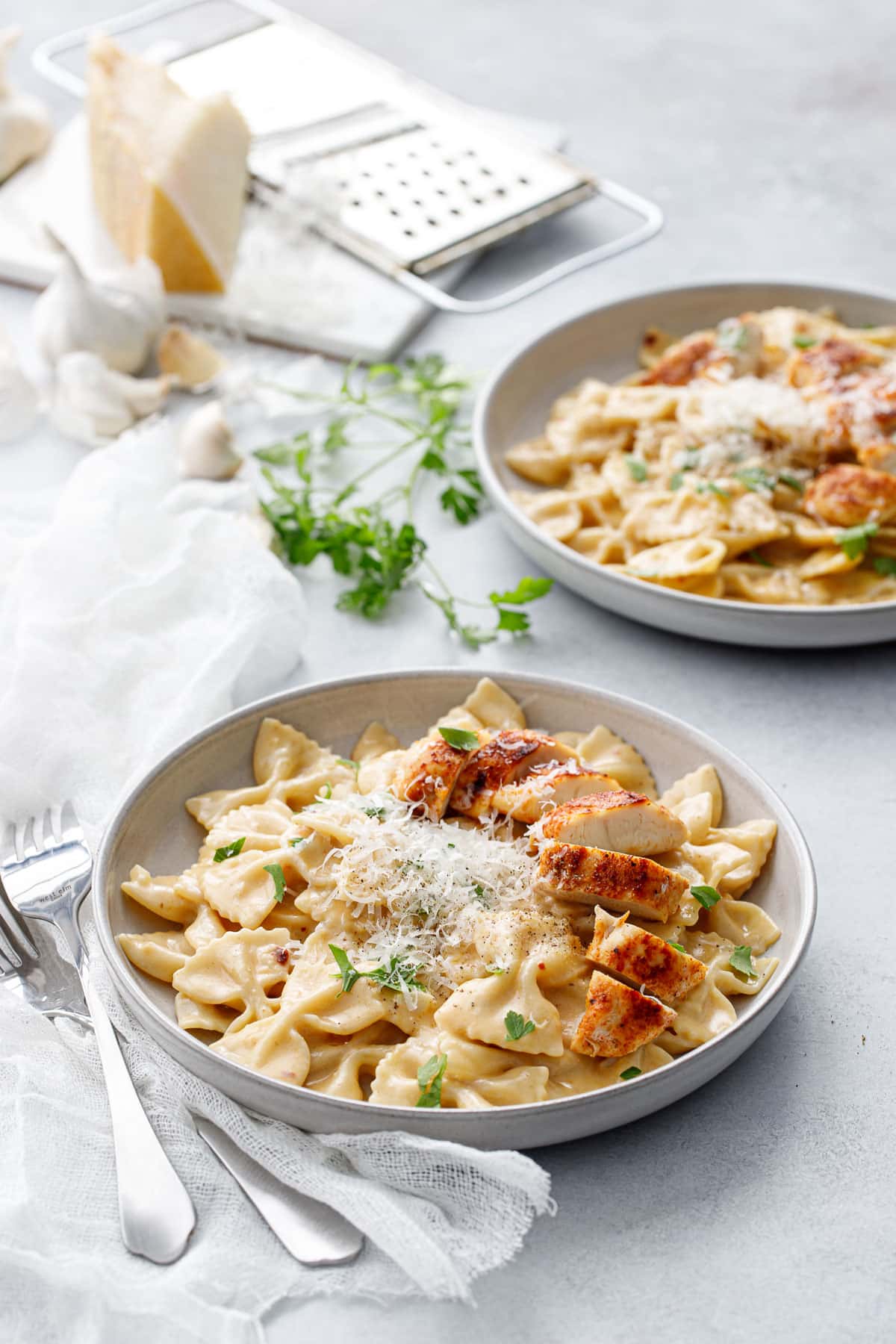 Creamy Garlic Chicken Pasta