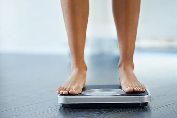 Are White Claws and Other Hard Seltzers Actually Healthy?