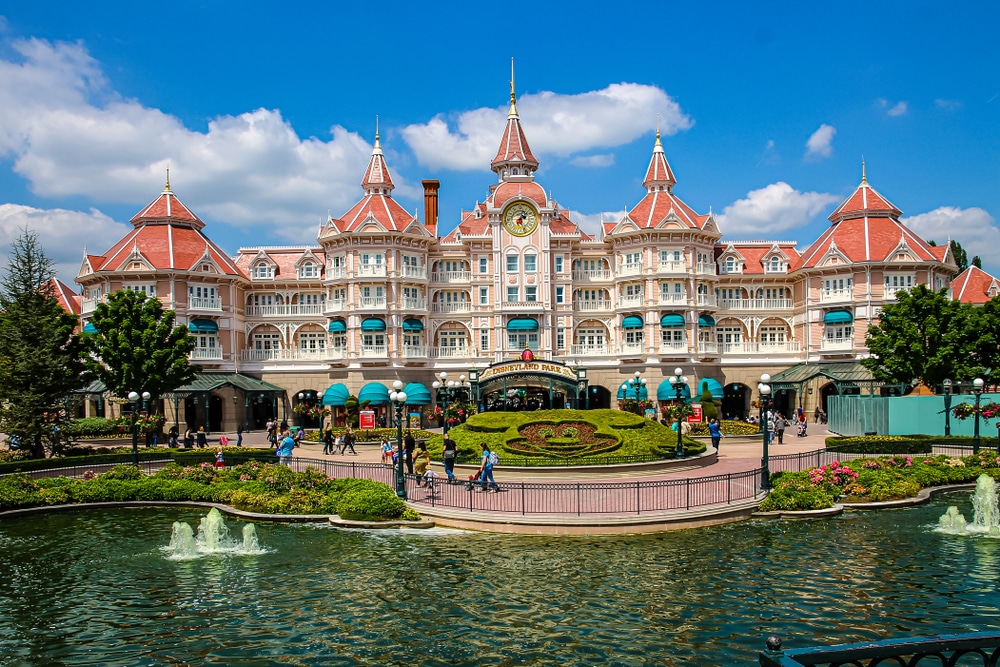 The way to survive a household trip to Disneyland