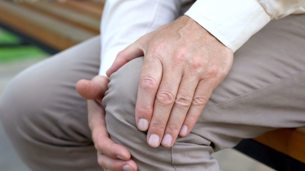 The right way to handle sore knees?
